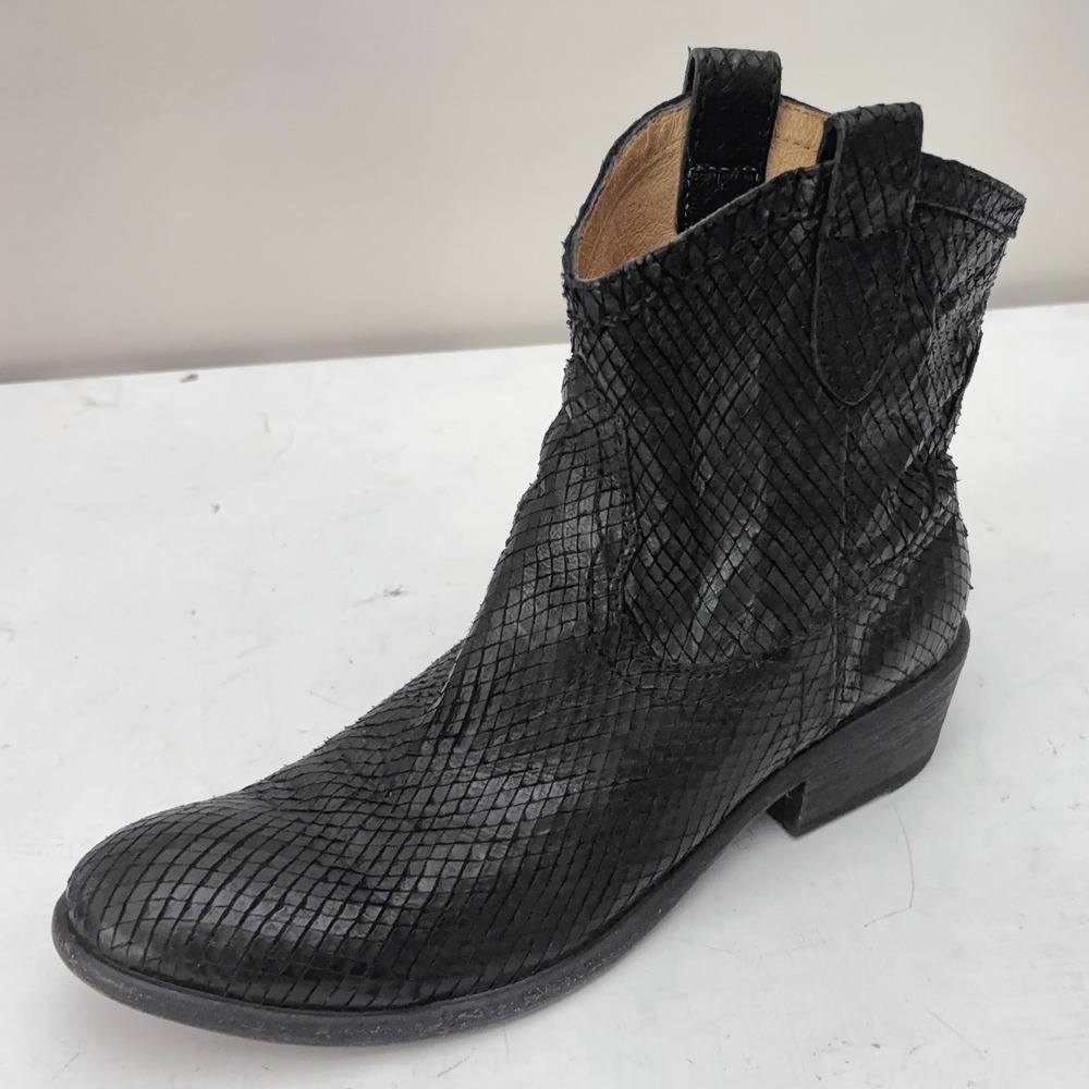 Frye Python Deborah Black Boots Short Womens 8.5 Western Punk Glam